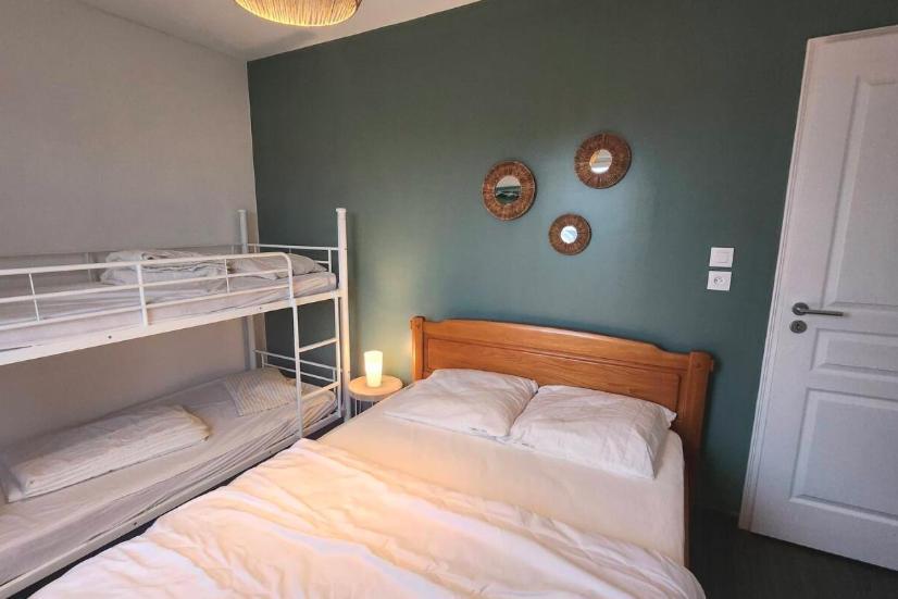 Appartement Devant La Plage Avec Piscine 콩카르노 외부 사진